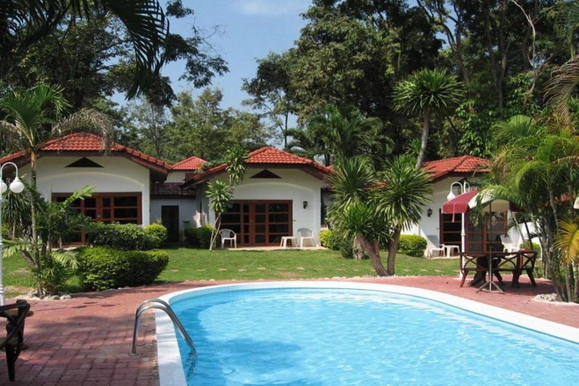 Pak Chong Eco Valley Lodge מראה חיצוני תמונה